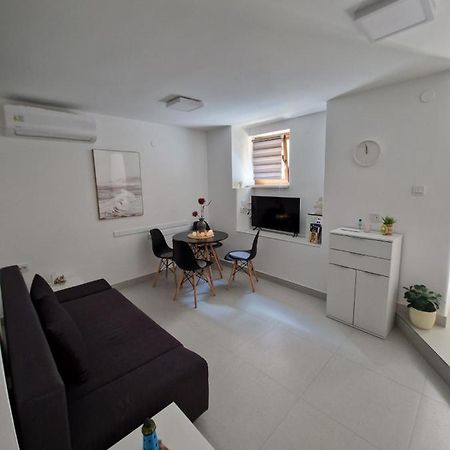 Zad Senj Apartman Esterno foto
